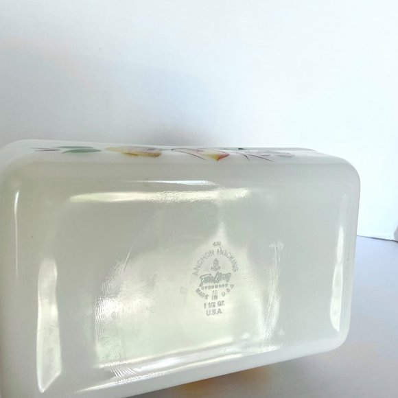 Vintage Fire-King Fruit by ANCHOR HOCKING 12" Rectangular Baker 1.5 Qt - Picture 13 of 13